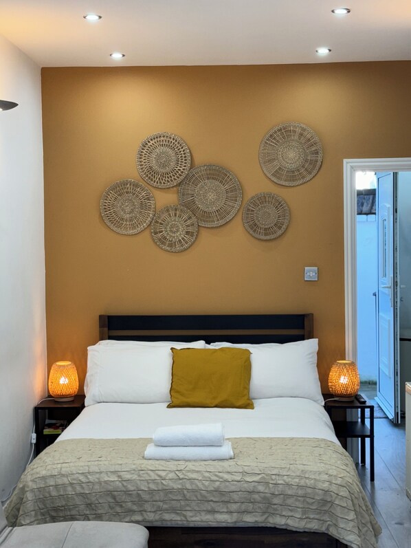 1 غرفة نوم ومكواة/لوح كي وواي فاي وملاءات أسرّة