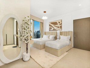 2 bedrooms, desk, WiFi, bed sheets