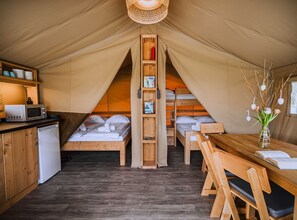 2 bedrooms, Internet, bed sheets