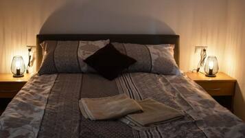 1 bedroom, internet, bed sheets