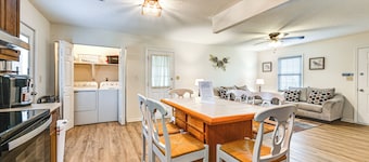 Deck & Fenced Yard: Family Home in Winterville