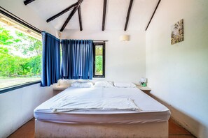 6 bedrooms, free WiFi, bed sheets