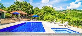 Casa Matiz  Vistas increíbles cerca de Anapoima