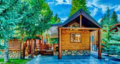 Cozy Chalet on Swan River minutes to Breckenridge