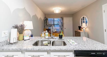 Boho Bungalow near DT Fayetteville & UofA