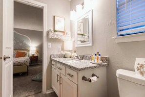 淋浴設備、風筒、提供毛巾