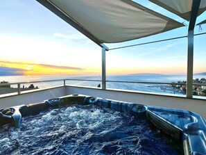 屋外スパ浴槽