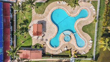 Piscina all'aperto