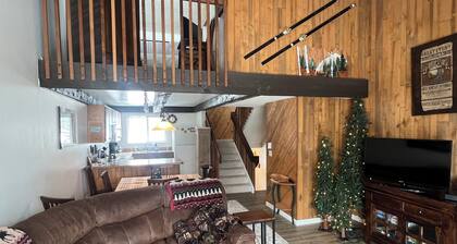 Cozy 3-bedroom condo with fire place and WiFi in Fraser, CO