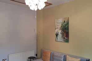 Interior - Welcome to Tunmobi Villa, home away from home.

 (Ballyjamesduff)