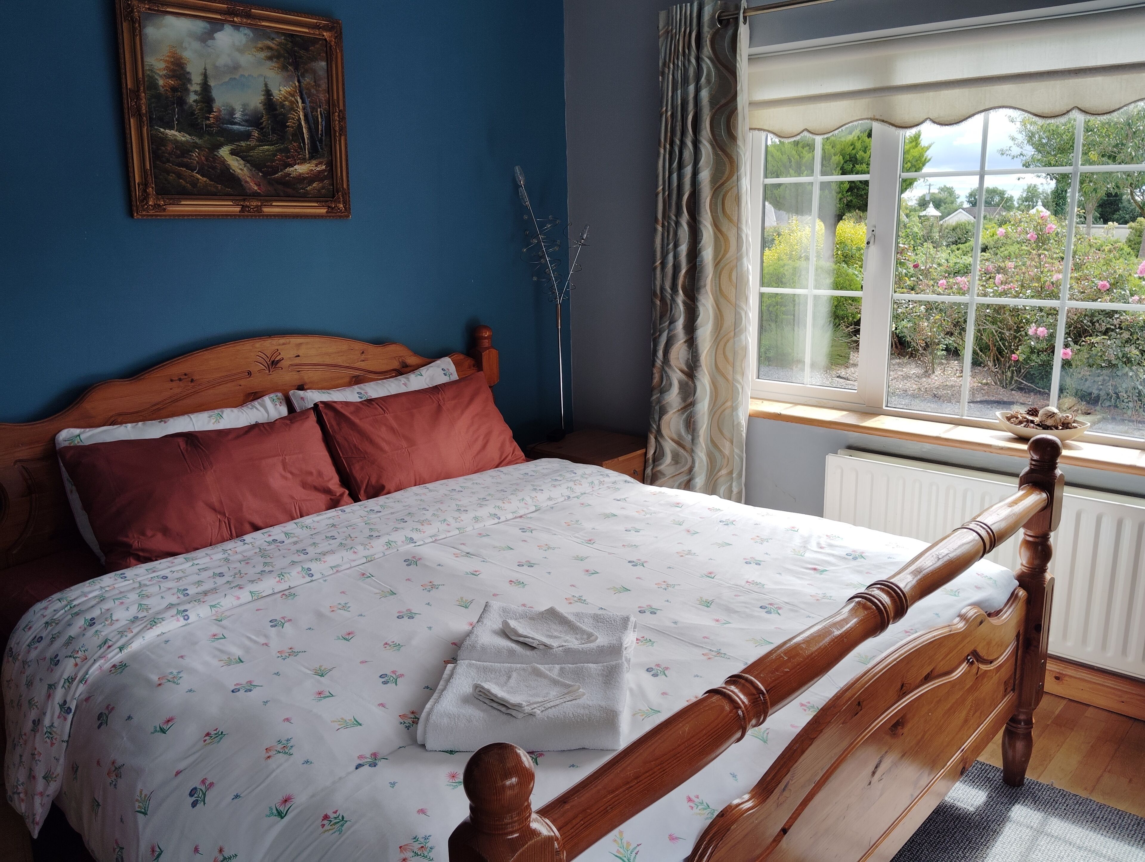 1 bedroom, iron/ironing board, travel cot, free WiFi