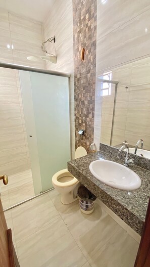 Double Room | Bathroom