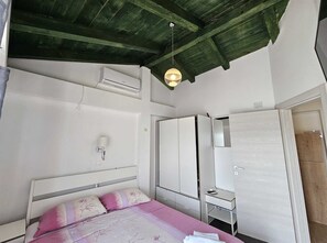 2 quartos, Wi-Fi de cortesia, roupa de cama