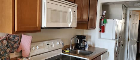 Microwave, oven, stovetop, dishwasher