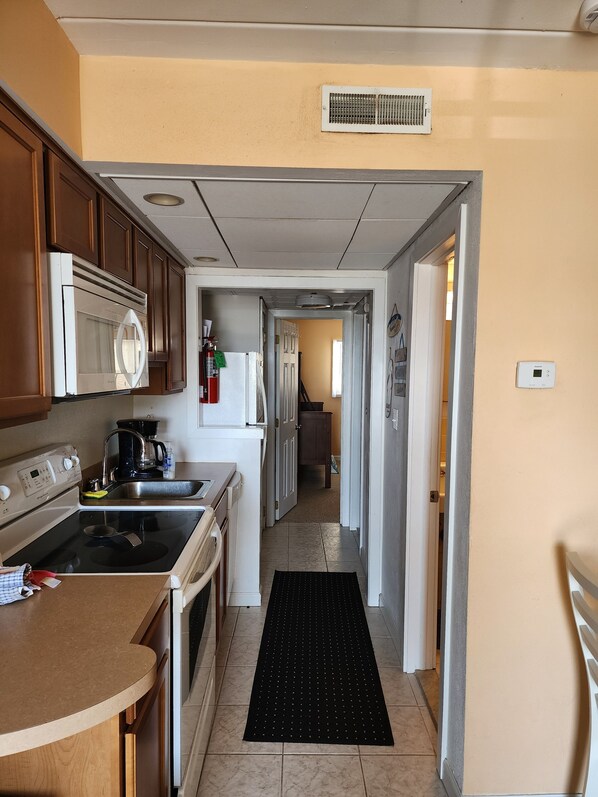 Microwave, oven, stovetop, dishwasher