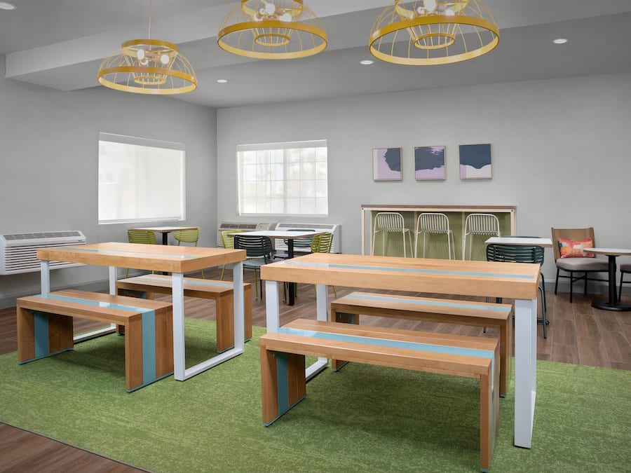 Breakfast area