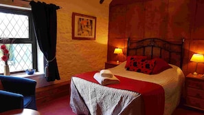 Chambre Standard, 1 très grand lit | Bureau, Wi-Fi gratuit, draps fournis