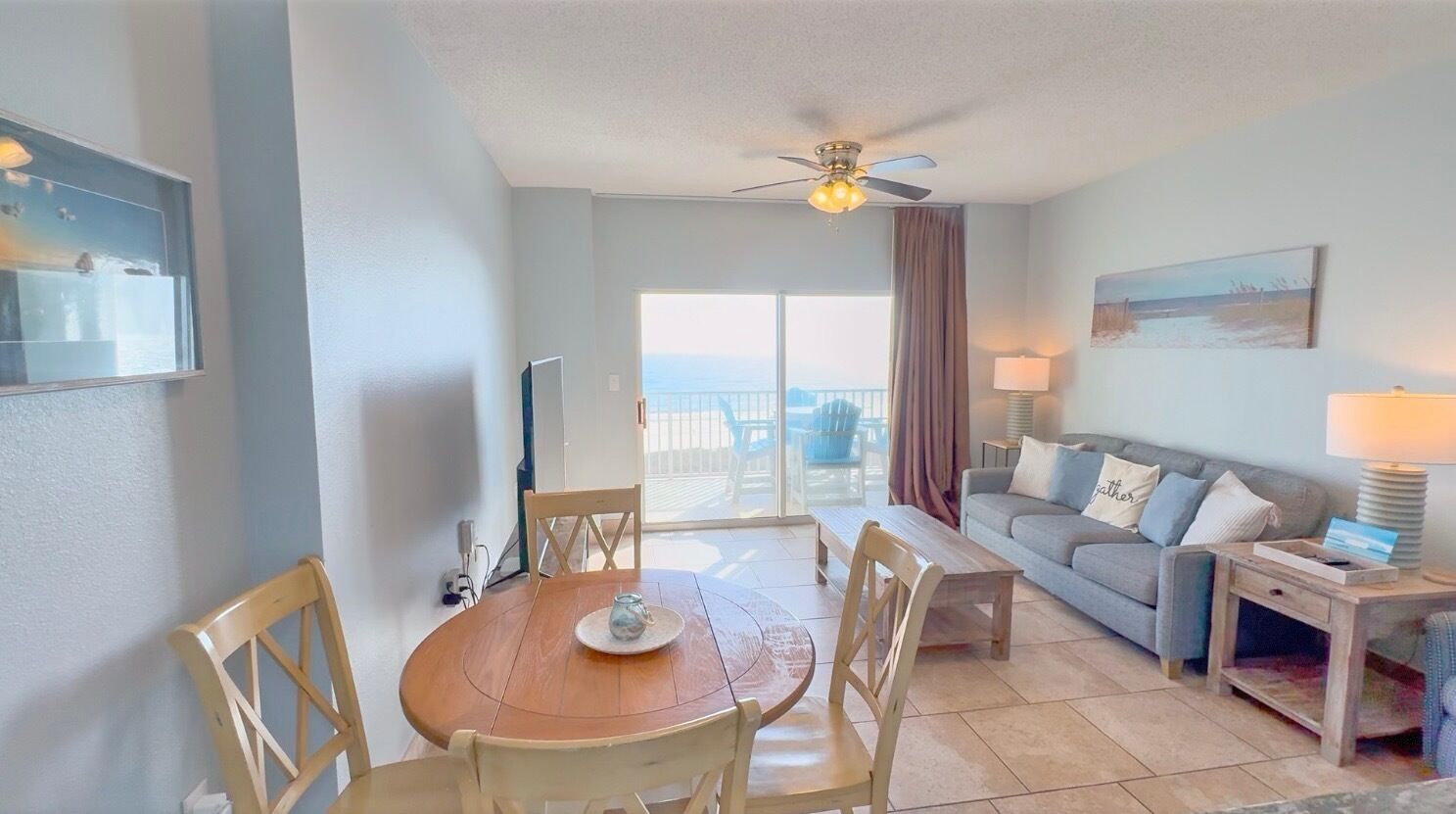 Una Smart TV, un reproductor de DVD