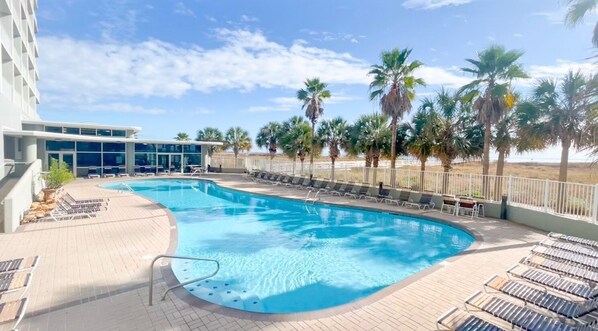 Piscina interna, piscina externa