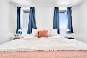 2 bedrooms, iron/ironing board, travel cot, free WiFi