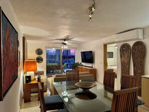 Interior - Stunning 3BR Marina-View Apartment Puerto Vallarta (Puerto Vallarta)