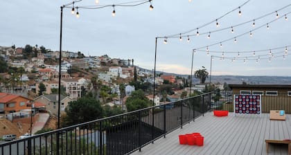 SD Lux Oasis: Theatre, Spa, 14Beds, AC, Sleeps 20+