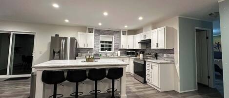 Microwave, oven, stovetop, dishwasher