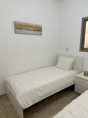 2 bedrooms, WiFi, bed sheets