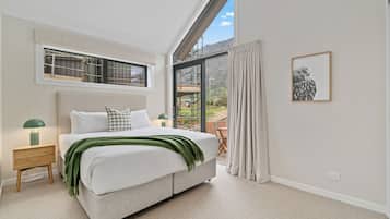 2 dormitorios, tabla de planchar con plancha, wifi y ropa de cama