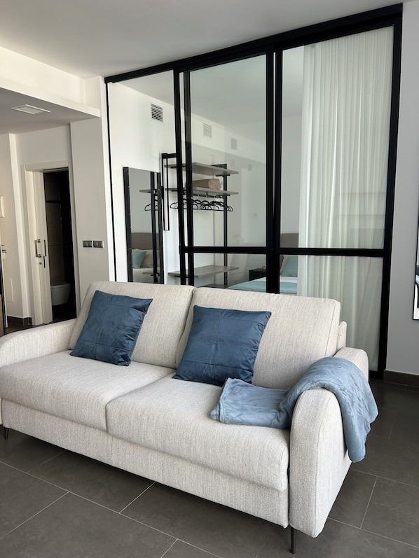 Apartment, Balcony, Pool View | Living area