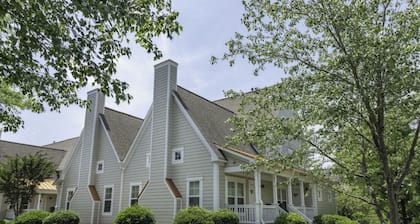 2-bedroom cottage in amazing King's Creek Williamsburg