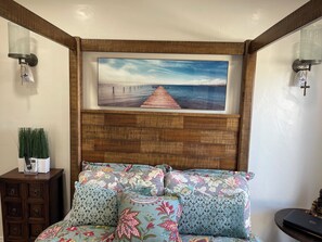 1 bedroom, iron/ironing board, WiFi, bed sheets - Charming bungalow in beautiful Tucson with AC, WiFi (Tucson)