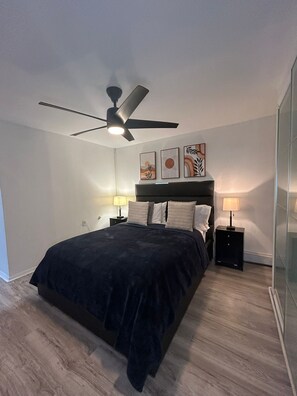 1 bedroom, travel cot, WiFi, bed sheets - Long Island City Coze (Queens)