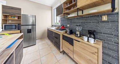 Opal 90 Apartment · Apartment w/ Pool in Noord