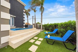 A heated pool - Opal 90 Apartment · Apartment w/ Pool in Noord (Noord)
