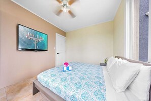 1 bedroom, iron/ironing board, WiFi, bed sheets - Opal 90 Apartment · Apartment w/ Pool in Noord (Noord)