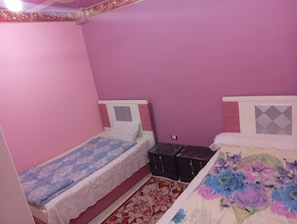 Comfort Double Room | Blackout drapes, iron/ironing board, free WiFi - Migo pyramids View (Giza)