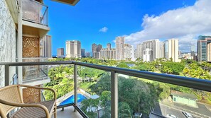 Property grounds - Affordable total comfort Studio at 1 of Waikiki's Top Locations, Pool & Wifi (Honolulu)