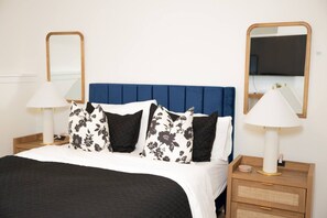 2 Schlafzimmer, Schreibtisch, Bügeleisen/Bügelbrett, kostenloses WLAN