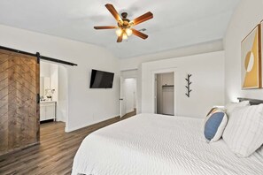 4 chambres, fer et planche à repasser, Wi-Fi, draps fournis