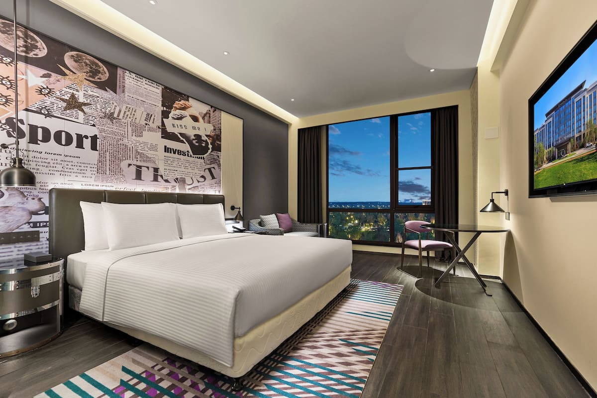 Executive Single Room | Blackout drapes, iron/ironing board, free WiFi