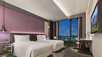 Chambre exécutive avec lits jumeaux | Rideaux d’obscurcissement, fer et planche à repasser