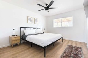 3 bedrooms, iron/ironing board, WiFi, bed sheets