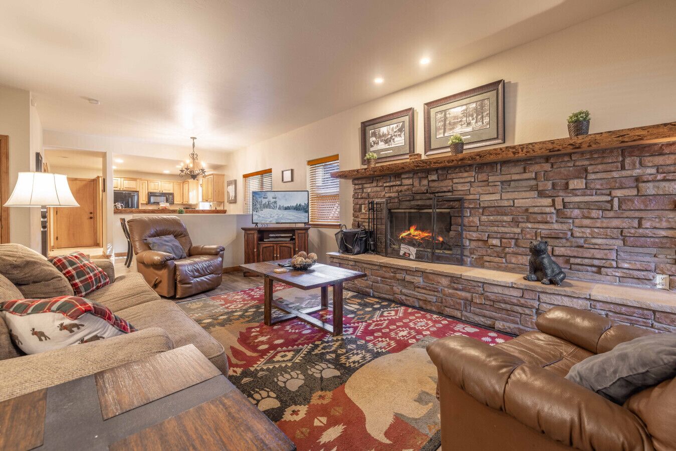 Televisión, chimenea y tenis de mesa 