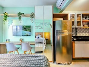 Apartment | 1 bedroom, laptop workspace, blackout drapes, iron/ironing board
