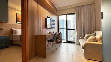 Deluxe Apartment | Living area