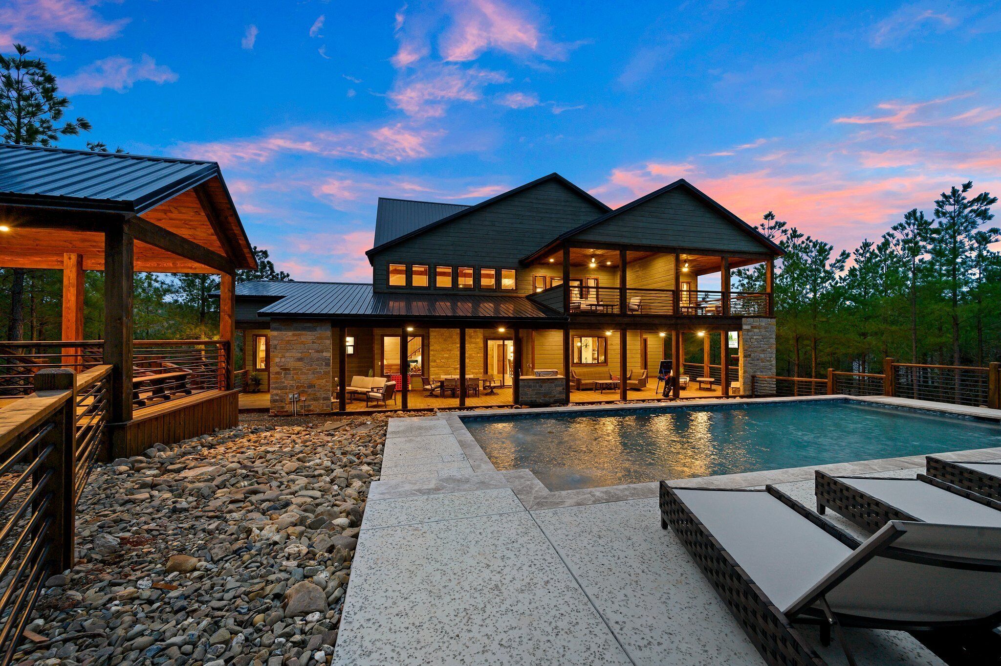 室外游泳池，恒温泳池