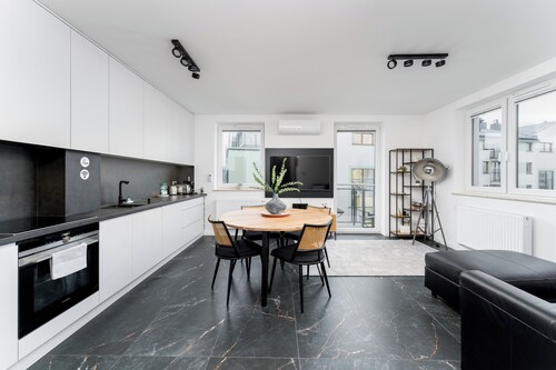 Apartments Deluxe Cannes 51