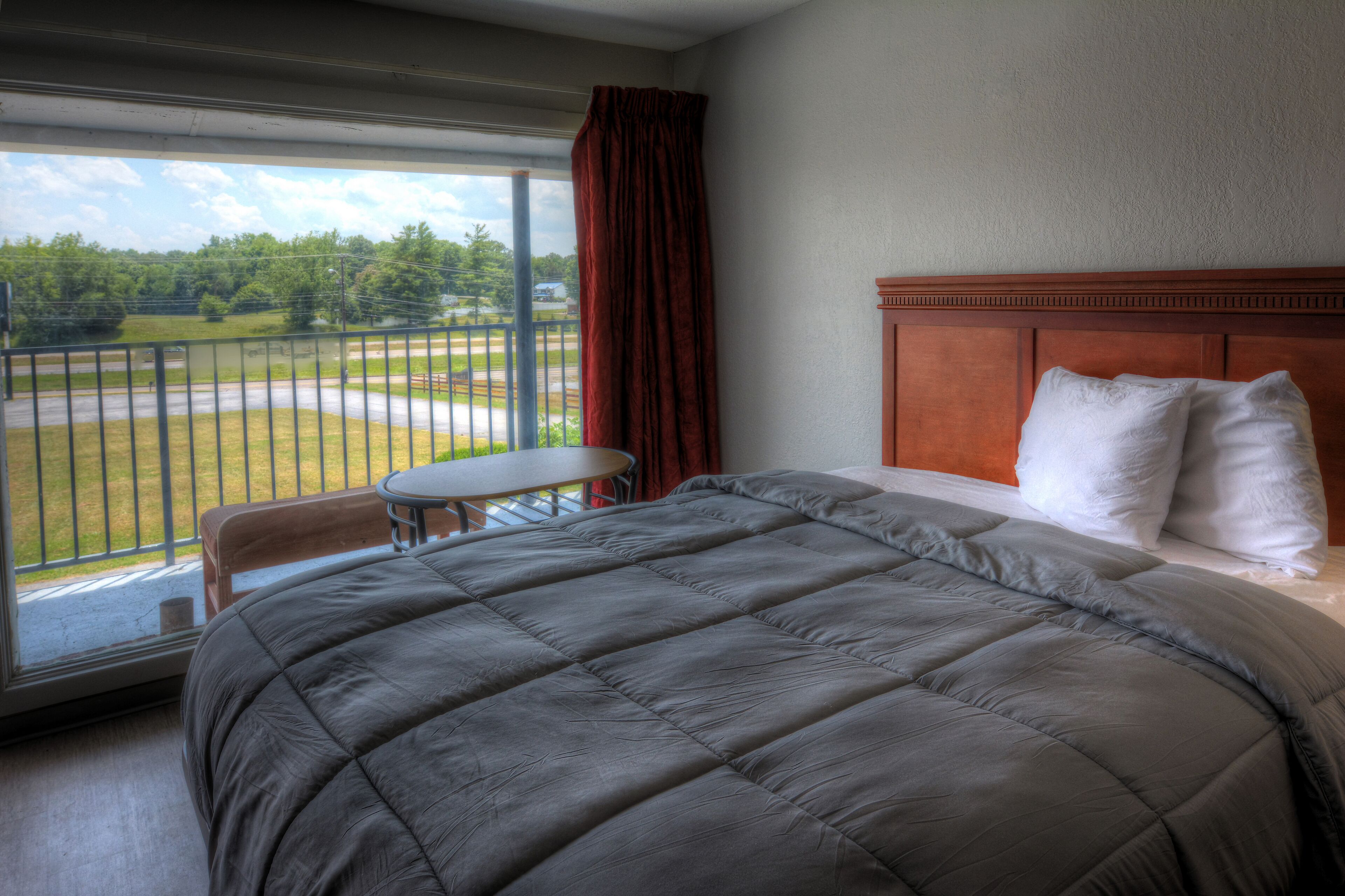 Standard-Doppelzimmer, Balkon, Gartenblick | Schreibtisch, laptopgeeigneter Arbeitsplatz, kostenloses WLAN