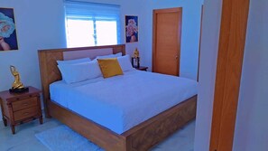 4 quartos, ferros/tábuas de passar roupa, Wi-Fi, roupa de cama